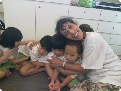 Ang MohGila Teacher Hugs MFS Kids_opt